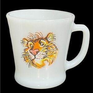 Vintage Fire King Esso Exxon Tony the Tiger Mug Cup Anchor Hocking Milk Glass
